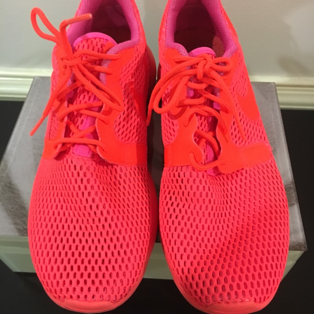 Nike neon orange rosche sneakers